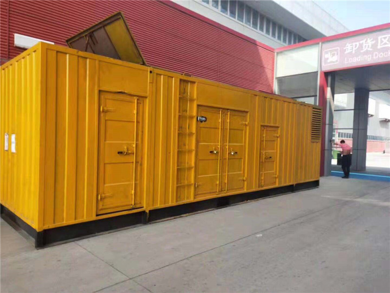 卫东国内外发电机组租赁合同在明确设备维护责任方面有哪些不同做法？